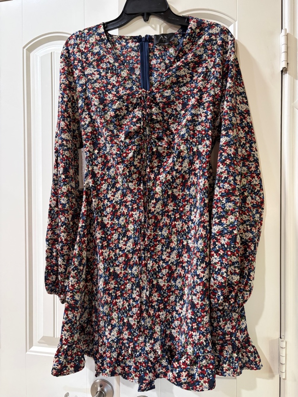 Womenās Floral Long-Sleeve Dress